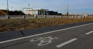 011